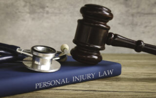 Top Reasons to Settle a Personal Injury Lawsuit